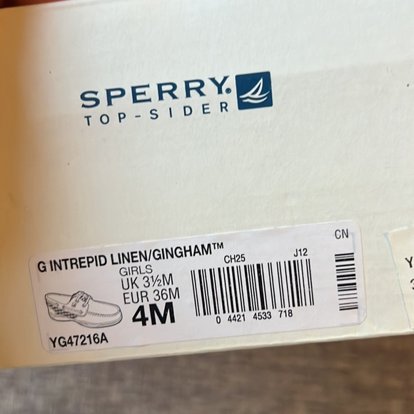 Sperry Shoes Size 4 - Picture 9 of 9